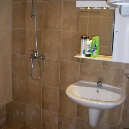 Apartament Kamena *